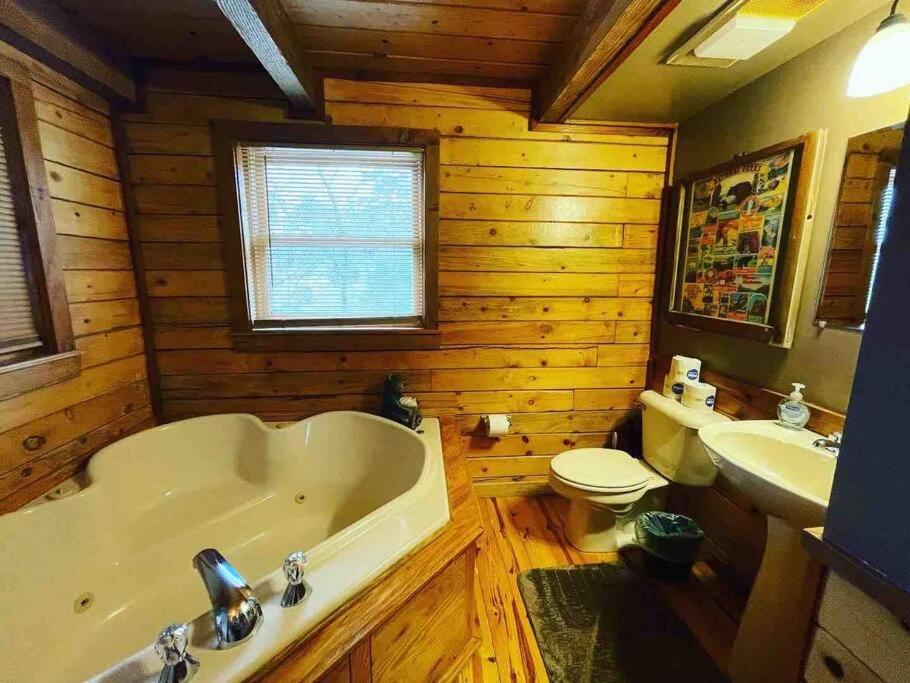 The Loft At Bear Mountain Log Cabins Eureka Springs Luaran gambar